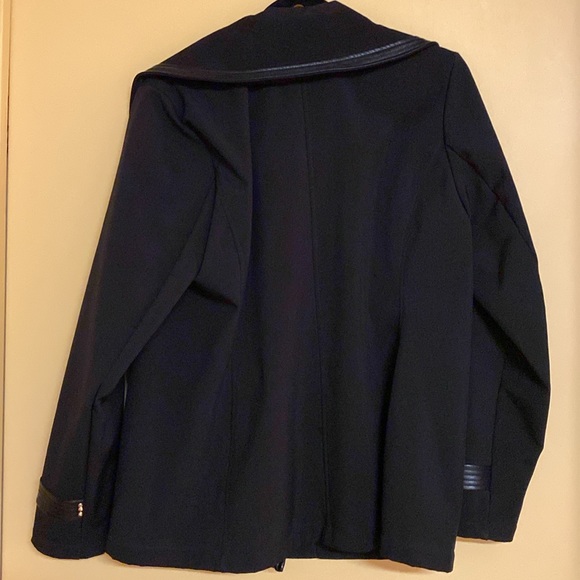 Black stylish coat - Picture 6 of 12